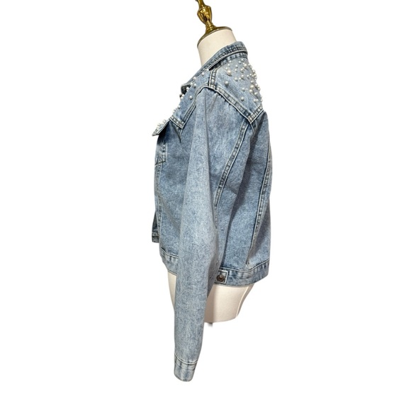 🔥Pearl Studded Denim Jacket Light Wash Jean Jacket Medium - Picture 5 of 10
